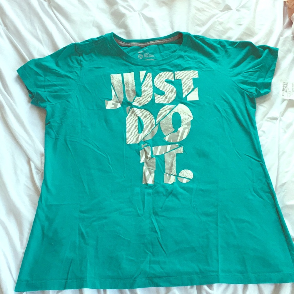 Nike Slim Fit Tee